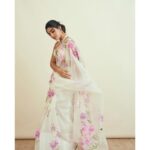 Samyuktha Menon Instagram - Priceless, Limitless and Savage - A queen always dresses to kill, but tastefully 🔥😊 📸 @akshay.rao.visuals In @surbhisoniindia @the_jewel_gallery MUA @nehaavchander Styled by @raji.raaga09 #fierce #fire #tasteful #kill #dressup #instalike #thequeen #queenlike #queen #royal #floral #success #smile #instaqueen #instaprints #potraitphotography #potraits #damsel #happiness #samoninsta #talesofsam #instasam #iamsamyuktha #instamood #filmfare #sareelove #sareepic #saree #instasaree #ootd