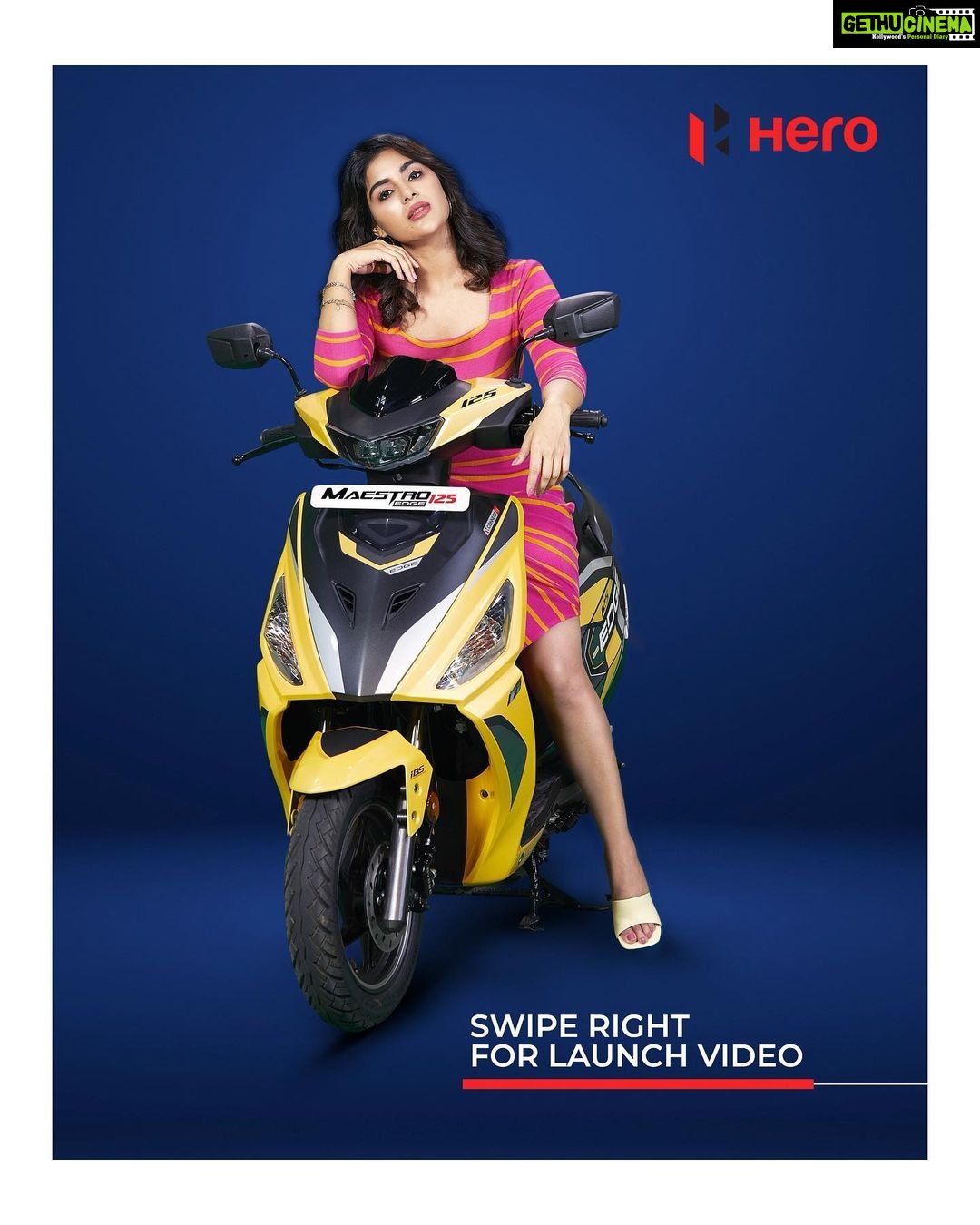 Samyuktha Menon Instagram - And here it is! The newly launched technologically advanced beauty Maestro Edge 125 of Hero Motocorp evolves is the latest sensation of this festive season. Get your Maestro to seize the moments you spend on the road. #heromotocorp #meastroedge #heroscooters #twowheeler #launched #chingam #newbeginnungs #letsgo #grabyours #havefun #virtuallaunch #experience
