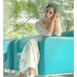 Samyuktha Menon Instagram - Peek-a-boo at the windows to my soul 💚 Wearing @theloom.in #peekaboo #windows #soul #iamsam #talesofsam #samoninsta #heythere #sayhello #sayhi #coloursofinsta #instamood #floral #white #huesoflife #musings #standstill #breathe #wowsome #finding #searching #epic #instadaily #photooftheday #instaclouds #flyhigh