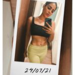 Samyuktha Menon Instagram - I like this song - Sexy and I know it 😉 💃🏻💃🏻