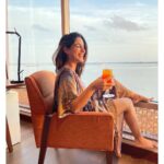 Samyuktha Menon Instagram – Gulping down the Gorgeous Golden Hour with a Glee 😊✨

Wearing @theboozybutton 
Captured by : @hrushee_ @neethungeo 

#goldenhour #glee #gorgeous #sunset #queen #kochi #hyaat #samoninsta #talesofsam #samfam #oranges #peaches #happiness #instasmile #cantstopsmiling #blueskies #backwaters #keralagram #mallugram #instadaily #sunsetpictures #kaftan #hustleandchill #hustler #lifegoals