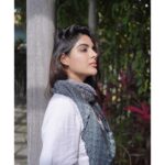 Samyuktha Menon Instagram - எந்த கேள்விக்கும் விடை இல்லததுதால் தான் காதல் என்பது காதல் மற்றுமே..❤️ Entha Kelvikkum Vidai Illadhadhudhaal thaan .. Kaadhal Ennbathu Kaadhal Mattrumey .. ❤️ Captured by @ujjwal_m_ #gaze #infatuation #magic #love #gauthammenonthings #heroine #instabeauty #beautifullines #linesoflife #poetry #whitefairy #angel #goddessofsmallthings #girlbuildinganempire #samfam #samoninsta #talesofsam #musical #musicalphoto #whitephotography #instawhite #instamood #loveisintheair #instahappy #instamusical #photooftheday #ootd #instasam #trendingphotos #selflove