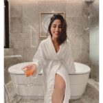 Samyuktha Menon Instagram – ✨And then just before Sunrise ..there is Stardust ✨

What do you think made the babe in robes burst into that loud laughter ? 😄

#soiree #stardust #laughter #stories #story #instatales #samoninsta #instsam #samfam #white #creamywhite #martini #martinilove #goldenglimpse #goldenglow #lifegoals #commentbelow #yourstories #imagination #instafun #instacool #kewl #bathrobe #robe #babeinbathrobe #instamood #toohottohandle #samyuktha #moira #schittscreek