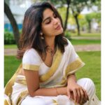 Samyuktha Menon Instagram - LOVE 📷 @faizsiddik #love #luv #instalove #subtle #stunning #saree #instamood #sareelove #keralasaree #samoninsta #samfam #talesofsam #killthemwithsuccess #burythemwithsmile #flow #sultry #instawhite #traditional #stylish #thumbstopper #weekendstunner
