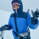 Samyuktha Menon Instagram - ✨Ilahi Mera Jee Aaye ✨ Reels of Life ❤️ Atop Tungnath - World’s Highest Shiva Temple , embracing true bliss! Throwback To the days we could travel endlessly ! #traveldiaries #reelsoflife #instareels #reelsofinstagram #mallugram #incredibleindia #tungnath #snowy #instasnow #wanttotravelagain #sanchari #samoninsta #ontopoftheworld #mountainscalling #mountains #breathtaking #scenic #instawow #memories #throwback