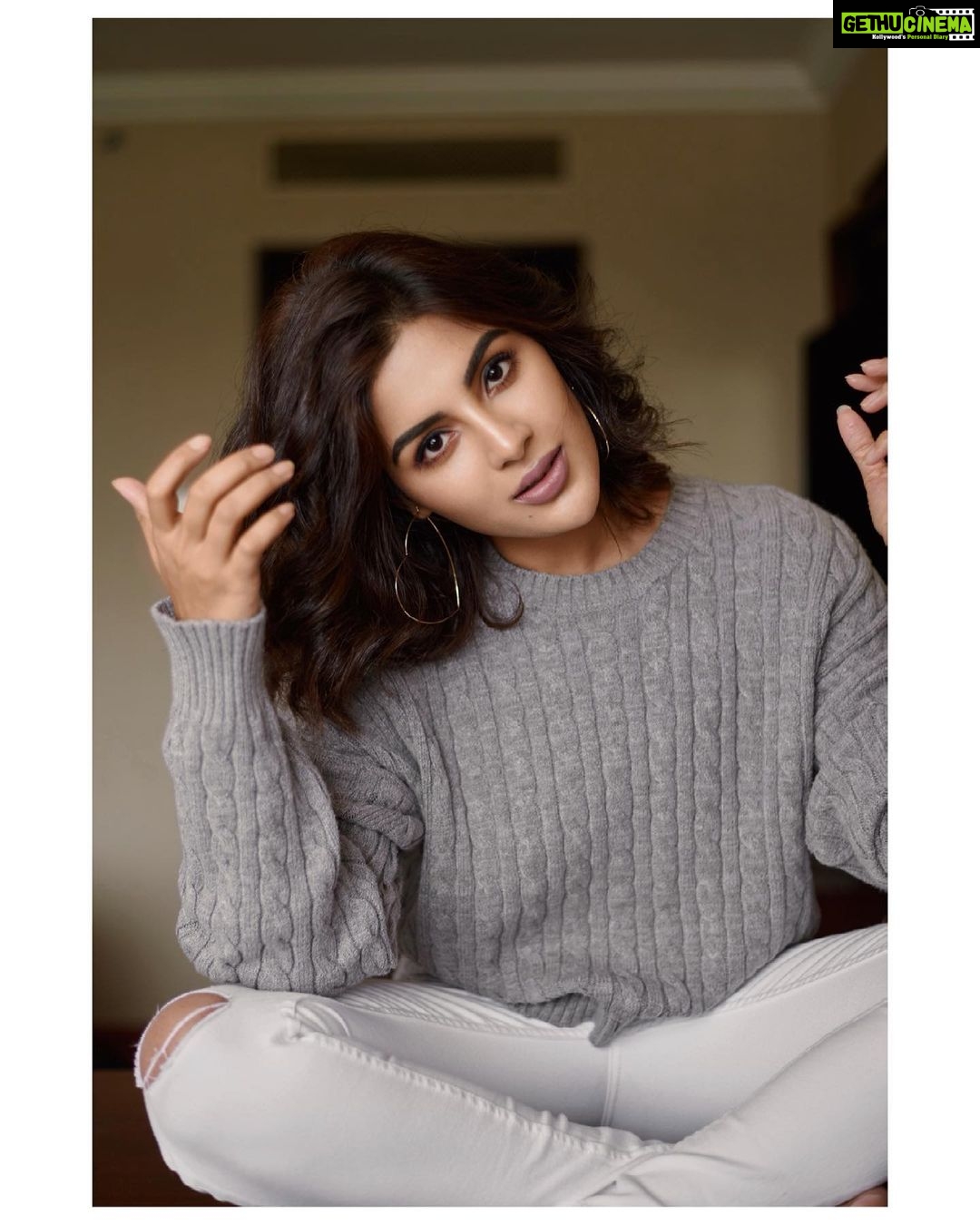Samyuktha Menon Instagram - Happy Weekend ❤️❤️