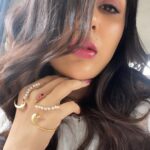 Samyuktha Menon Instagram – Selfieeee time ! Stuck in traffic , what do I do , hairflip , scrolling through the phone , indulging in some thoughts , then few selfies and #photodump 😎

 @bhavyarameshjewelry I love your designs , its so me ❤️ @alpiboylla you always know what will I like and thank you @sandhya__sabbavarapu – the don , for saving me , @heeerachpalmua good heart good work @kanchijain_makeupartist I love the waves on my hair ❤️