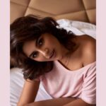 Samyuktha Menon Instagram - When the going gets tough .. take a pause ..breathe and Look right into the eyes of life. Nothing beats your own stare upon your reflections. #loveyourself #selflove #confidence #nothingisimpossible #lifejourney #mystory #smile #reflections #samoninsta My team @kalyanyasaswi @nehaavchander @sandhya__sabbavarapu