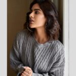 Samyuktha Menon Instagram - When the going gets tough .. take a pause ..breathe and Look right into the eyes of life. Nothing beats your own stare upon your reflections. #loveyourself #selflove #confidence #nothingisimpossible #lifejourney #mystory #smile #reflections My team @kalyanyasaswi @nehaavchander @sandhya__sabbavarapu