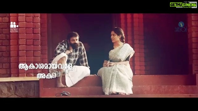 Samyuktha Menon Instagram - Soulful music from @bijibal mesmerising rendition from @shahabazaman5 . Lyrics with such depth from Nidheesh Naderi Click the link in bio for the complete lyric video. Thank you for all the response for the film . Love to you all !!! ആകാശമായവളെ അകലെ പറന്നവളെ ചിറകായിരുന്നല്ലോ നീ അറിയാതെ പോയന്ന് ഞാൻ നിഴലോ മാഞ്ഞു പോയി വഴിയും മറന്നു പോയി തോരാത്ത രാമഴയിൽ ചൂട്ടുമണഞ്ഞു പോയ് പാട്ടും മുറിഞ്ഞു പോയ് ഞാനോ ശൂന്യമായി ഉടലും ചേർന്ന് പോയ് ഉയിരും പകുത്തു പോയ് ഉള്ളം പിണഞ്ഞു പോയ് ഒറ്റക്കിരുന്നെത്ര കാറ്റു ഞാനേൽക്കണം തീരാ നോവുമായ് ഓര്മയിലാഴ്ന്നെത്ര കാതങ്ങൾ നീന്തണം നീയാം തീരമേറാൻ കടവോ ഇരുണ്ട പോയ് പടവിൽ തനിച്ചുമായ് നിനവോ നീ മാത്രമായ് അന്തിക്കിളികൂട്ടമൊന്നായ് പറന്ന് പോയ് വാനം വിമൂകമായ് ഇറ്റുനിലാവിന്റെ നെറ്റിമേൽ തോറ്റത് നീയോ രാക്കനവോ
