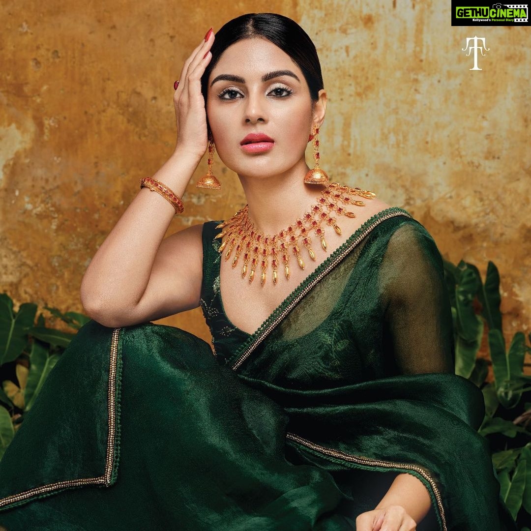 Samyuktha Menon Instagram - Everything has beauty , just see it .