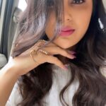 Samyuktha Menon Instagram - Selfieeee time ! Stuck in traffic , what do I do , hairflip , scrolling through the phone , indulging in some thoughts , then few selfies and #photodump 😎 @bhavyarameshjewelry I love your designs , its so me ❤️ @alpiboylla you always know what will I like and thank you @sandhya__sabbavarapu - the don , for saving me , @heeerachpalmua good heart good work @kanchijain_makeupartist I love the waves on my hair ❤️