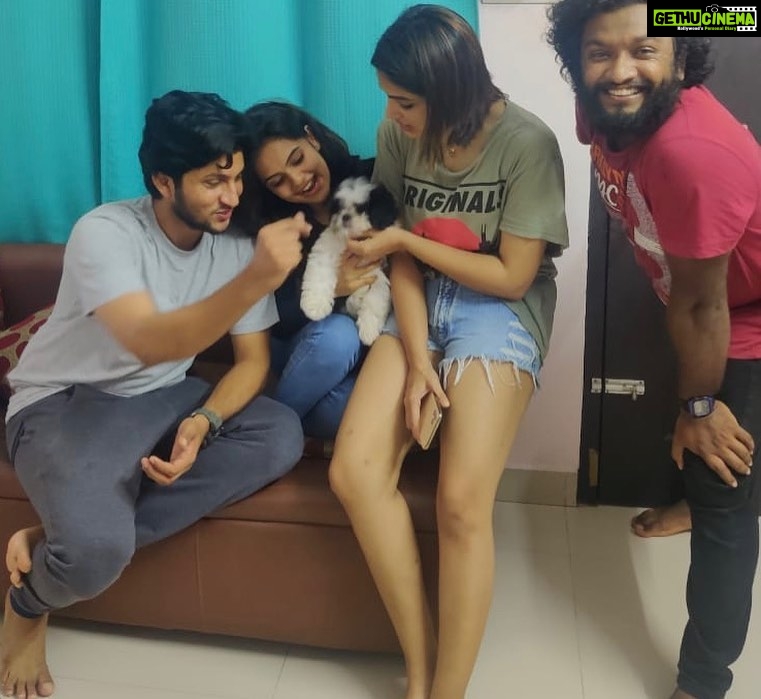 Samyuktha Menon Instagram - Thank you for all the love ❤️ I have the best people around me. All I want to say back is " LOVE LOVES TO LOVE " 😊😊