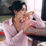 Samyuktha Menon Instagram – UNFORGETTABLE DIVO!
Pretty in pastel pink? 
Yea and I’m soaking in the silent charm of this 
angelic diamond wear. 

On such shimmering days, I really feel entranced. I’m now exclusively yours, DIVO Diamonds. 

Thank you @ttdevassy for these sparkles you gift in our lives. 

#ExclusivelyYours

#TTDevassy #TTDevassyJewellery #DivoDiamonds #divobytt #samyuktha