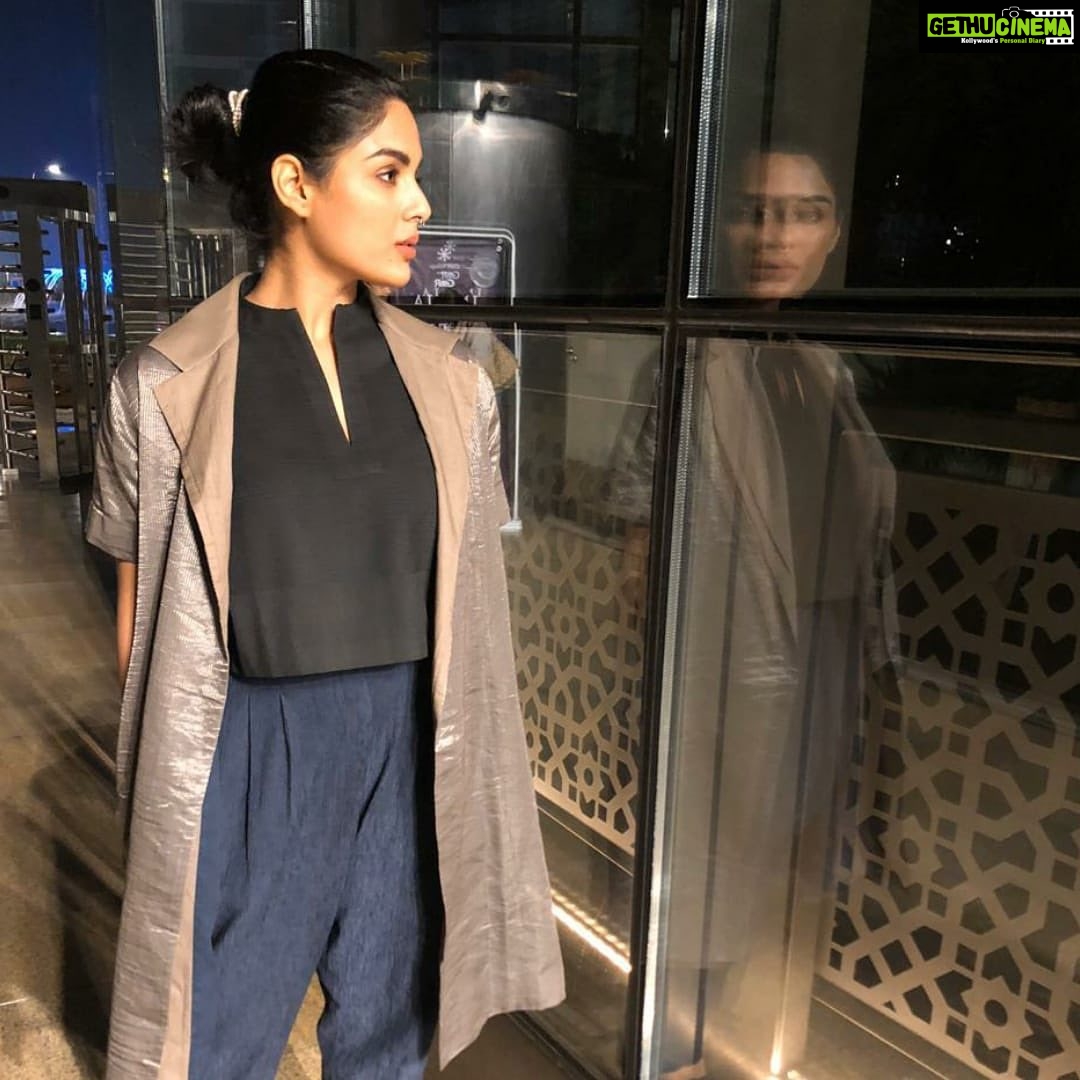 Samyuktha Menon Instagram - This past week I was in Delhi to cheer for a movement I am passionate about since they began their work in Kerala last year after the floods - Save The Loom. They have been doing some exemplary work - not just about the revival process post floods or ensuring better livelihood for the artisans but in bringing holistic paradigm shift in the manner the entire industry has been functioning. Congratulations @savetheloom_org . Your work has been deeply meaningful so far and I hope you shall continue this journey to bring back pride to the craft and its artisans. I on my part shall be the self appointed torchbearer for your work and shall support in every way I can. Life changing experiences are always born out of inner beliefs and deep reason to stay true to yourself. This is one such journey that has impacted me and you shall hear from me more on this. Attending this event in Delhi swell my heart with pride to see the recognition coming to an organisation that worked in the grassroots in Kerala being acknowledged at the highest platform for celebrating craft and our artisans. Bravo @savetheloom_org @menonpr @alpiboylla @dinumad Outfit : @akaaro by @gauravjaigupta #recognition #reward #kerala #indiacraftweek #indianfashion #handloom #khadi #consciousconsumption #worldstage GMR Aerocity New Delhi
