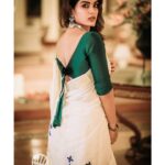 Samyuktha Menon Instagram – “I spent many days and night
weaving a poem for you 
to wear. You look so beautiful
when you wear my light”

The beauty of handtouched, handmade, handwoven is that someone somewhere with their bare hands produce each ounce of a fabric and leave an essence of them in it. I feel that every time I adorn a handwoven garment. An embrace of warmth of the hands that has woven it with so much love.  It was my honour that I got to be the part of  @savetheloom_org and @weaversvillage  PC @aamiphotography 
#handmadeindia #hanspun #handwoven #handcrafted #weavesofindia #worldofweaves #artisan #art #craft #craftsmanship #weaver #spinner #handloom #khadi #design #india The Leela Kovalam