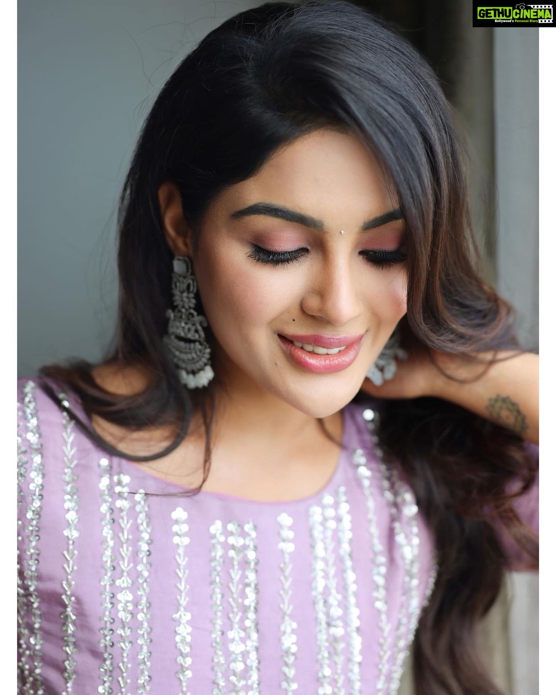 Samyuktha Menon Instagram - Never stop gazing at your dreams ✨ Photography - @pranav.foto Outfit - @arka_by_divya_kanigalupula Jewellery - @petalsbyswathi Stylist - @sandhya__sabbavarapu MUA - @tokalasomasekhar_makeup Hair - @rajesh_chinchili #neversaynever #likethereisnotomorrow #instaphoto #friyay