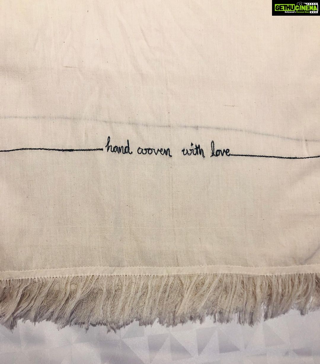 Samyuktha Menon Instagram - Handwoven with love 💕 Coming next 😊 @roukabysreejithjeevan Four Points by Sheraton Kochi Infopark