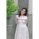 Samyuktha Menon Instagram - Nothing will work , unless you do 😊 In a @thunnal 👟 @armani Hair @femy_antony PC @vishnunelladu and @_decibelhost_ #kalki promotions