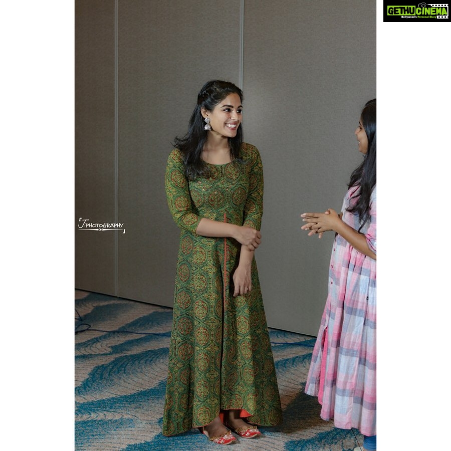 Samyuktha Menon Instagram - In a @jugalbandhi again ❤️❤️ Earring @jugalbandhi Hair @suluhairstylist 👠 @all_about_sole #kalki promotions PC @_decibelhost_
