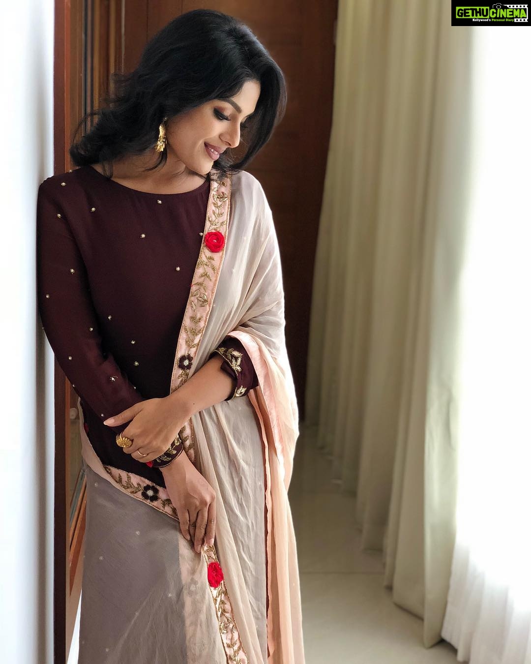 Samyuktha Menon Instagram - Slaying πβ¨β¨π πStyled by @amrutha_c_r π€β€οΈπ MUA @sreshtamakeup Costume Courtesy @dov_darlings_of_venus