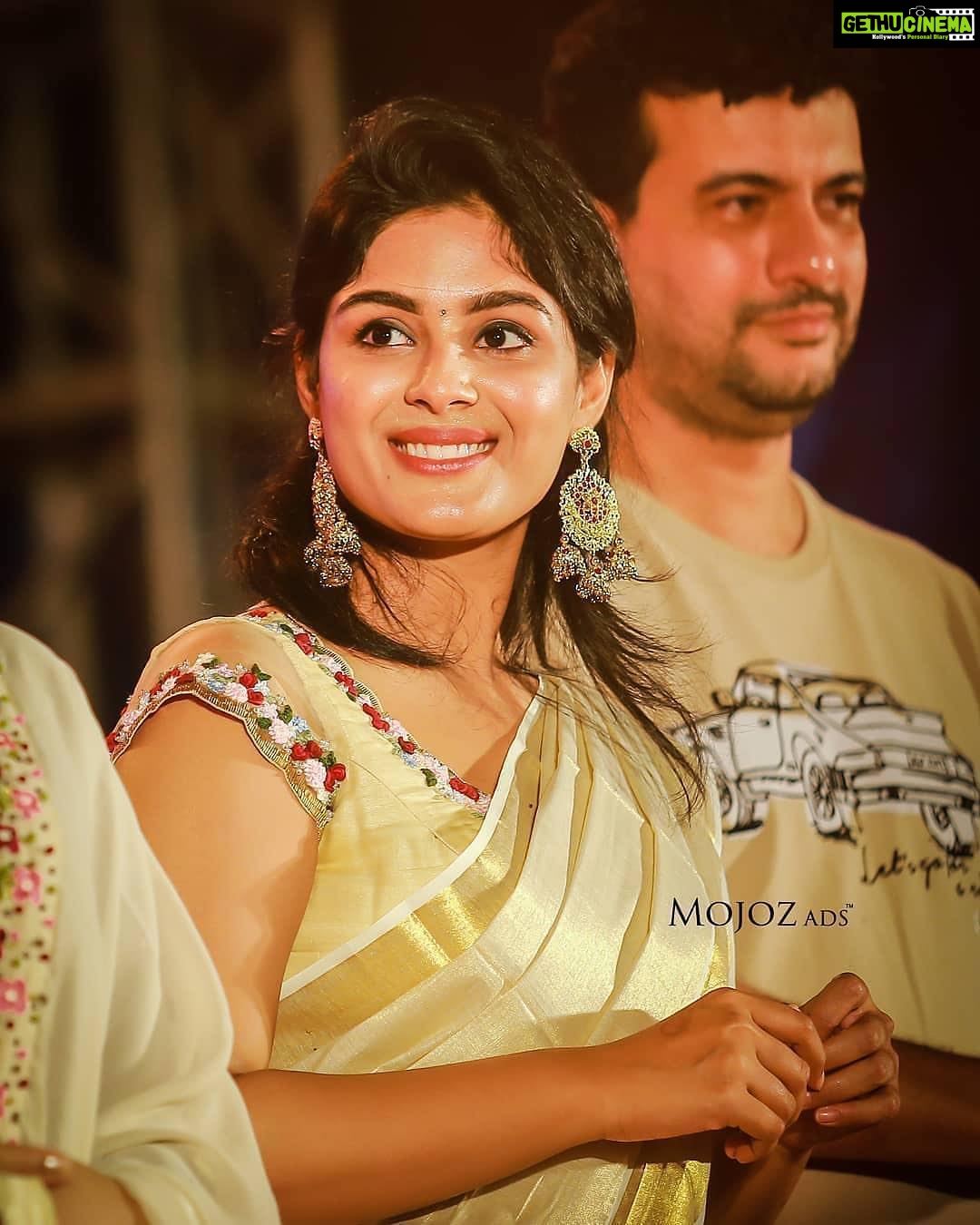 Samyuktha Menon Instagram - Bliss ❤️ Costume Courtesy @labelmdesigners