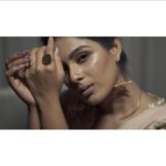 Samyuktha Menon Instagram - In a @poornimaindrajith MUA : @unnips Jewellery : @celia_palathinkal Nail Art : @artistry.nail @flying_asplif_ I don’t have to thank you . So 🤗. You make me love myself through your pictures.