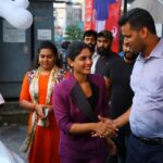 Samyuktha Menon Instagram - Meet #oppof11pro . The latest phone from @oppo . With a wonderful selfie pop up camera and many other features. Happy to do the first sales @mygdigital Edapally. All the photo freaks grab your #oppof110pro from @mygdigital which has branches all over Kerala. Thank you @asaniya_nazrin for this look of mine .