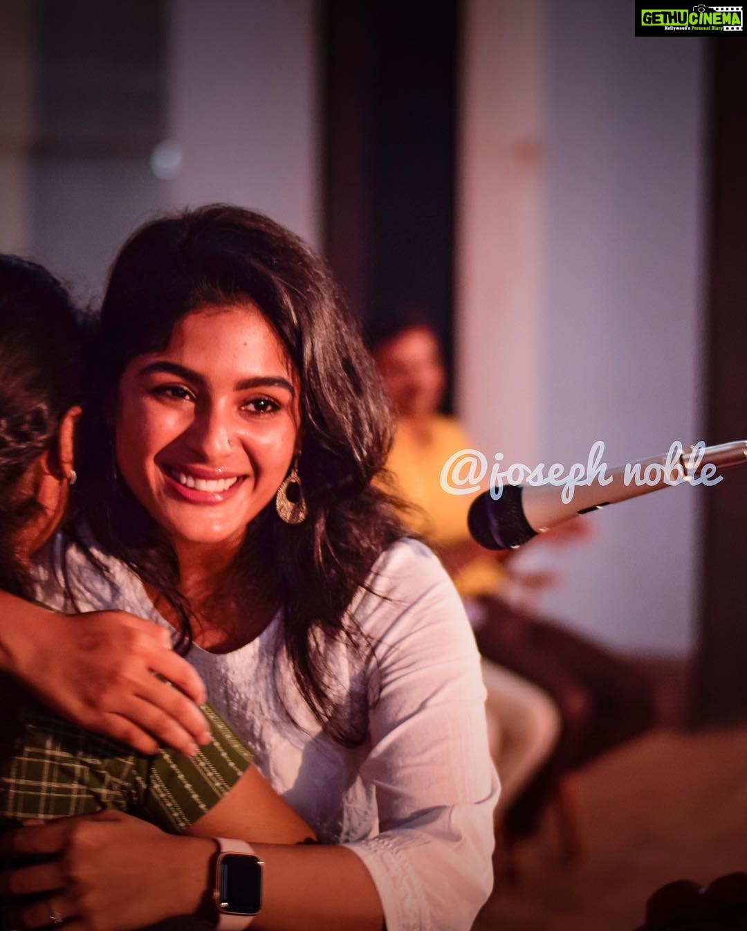 Samyuktha Menon Instagram - Government Brennen College, Thalassery , pure vibe . Thank you so much for giving me some beautiful moments ❤️😊 #swipeleft #happiness. PC @joe_e7 Thalassery, India