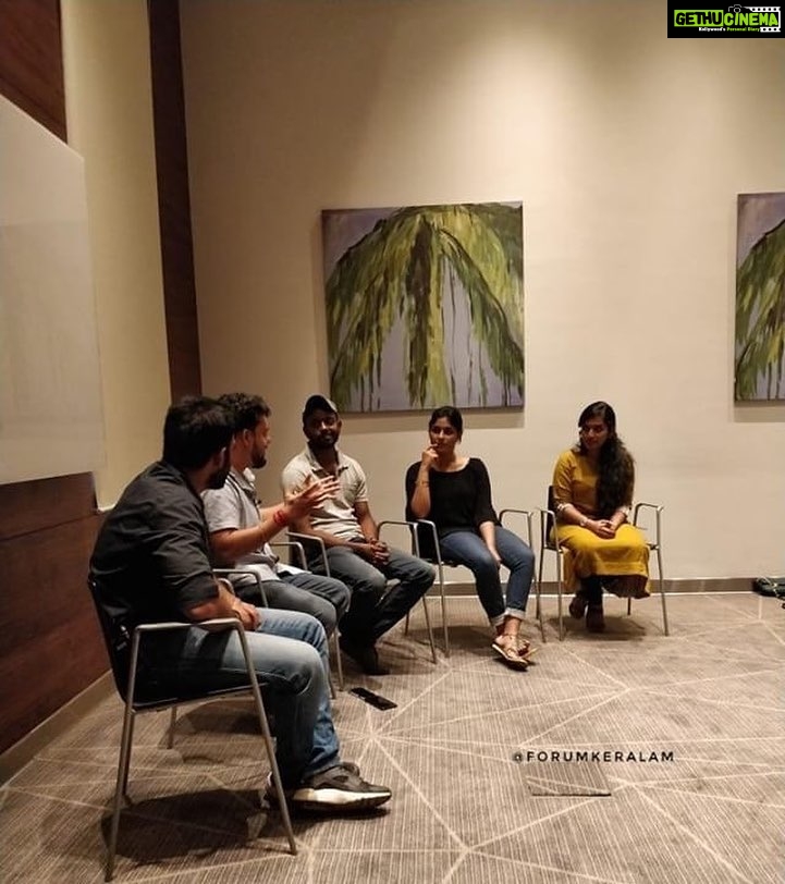 Samyuktha Menon Instagram - Charchakal 😁 @lilli_movie