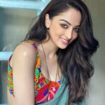 Sandeepa Dhar Instagram – Mithu #DrArora out on SonyLIV 

Swipe —> pic 2.3,4 shows the actual depiction of when they say Aaj lunch mein diet food hai 😑