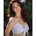 Sandeepa Dhar Instagram - Listen, Smile & Agree. Then, go ahead & do whatever the hell you were gonna do anyway. 🥳✌🏻🙃 _____________________________ @dieppj @makeupbyanighajain @rishidoeshair @shru_birla