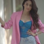 Sandeepa Dhar Instagram - #thissong Tell me you are a 90’s kid without telling me that you are a 90’s kid 💁🏻‍♀️🌸 _____________________________ @dieppj @makeupbyanighajain @rishidoeshair @shru_birla _____________________________ #reels #reelsinstagram #sandeepadhar #90s #memories #trending