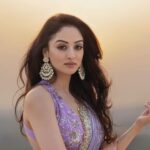Sandeepa Dhar Instagram - Just… coz it’s Diwali ! ✨💫💜 #happyme _____________________________ #reels #reelsinstagram #sandeepadhar #trending #desifashion #saree #love #dance #diwali
