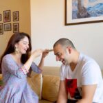 Sandeepa Dhar Instagram - The best Rakshabandhan surprise ever !!!! 💥💥❤️❤️👫 _____________________________ Bhai was travelling for work & wasn’t going to be around for Rakhi, so I couriered the Rakhi to him well in advance . Little did I know that he had a surprise planned. And my parents played out their part in the surprise soooo well. Had no clue that he would travel 1000Km’s to see me today . Brother’s are the BEST !! To all the siblings out there , #happyrakshabandhan _____________________________ #reels #reelsinstagram #brother #reelitfeelit