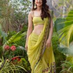 Sandeepa Dhar Instagram - This Song ❤️ #onloopallday _____________________________ @dieppj @shru_birla @sonamluthria @mukashu.mua _____________________________ #reels #reelsinstagram #reelitfeelit #sandeepadhar