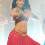 Sandeepa Dhar Instagram – Bringing Some Desiness to the reels 💃🏻 #munnibadnaamhui 
_____________________________
#reels #reelsinstagram #dance #tuesday #vibes #sandeepadhar #salmankhan