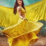Sandeepa Dhar Instagram – Got jabbed yesterday, so feeling a bit under the weather today . Decided to bring some “Maina” sunshine onto the Insta Feed instead 💛💛

Also , in other news “Chattis Aur Maina” on Hotstar has crossed 8M views . 🎉 😃 💃🏻 Thank you for all the love ❤️ 
__________________________________
Styling @shru_birla 
MUAH @cashmakeupartistry 
Outfit @labelkanupriya 
Jewellery @anairaaofficial