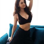 Sandeepa Dhar Instagram – Flexing !!! 💪🏻
coz I worked out today 🤪😎