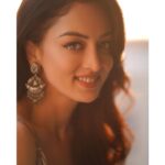 Sandeepa Dhar Instagram - There are 3 types of people 1. Call Person 2. Text Person 3. Person who calls u to tell u that they have texted u. I am #3 🤣, what are u ? Let me know in the comments below. ______________________________ 📸 @dieppj 💄 @cashmakeupartistry Outfit by @kaarahbykaavya Jewellery by @silverpalace_jewels Styling @shru_birla