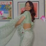 Sandeepa Dhar Instagram - My vote goes to the saree! What about you? Western or Indian ? Let me know in the comments . ————————————————— 💄 @mukashu.mua Hair @pevekarrupesh Styling @shru_birla Saree: @shopmulmul ——————————————————— #reels #reelsinstagram #reelitfeelit #transition #indian #saree #sareelove #fashion #fashiongram #sandeepadhar