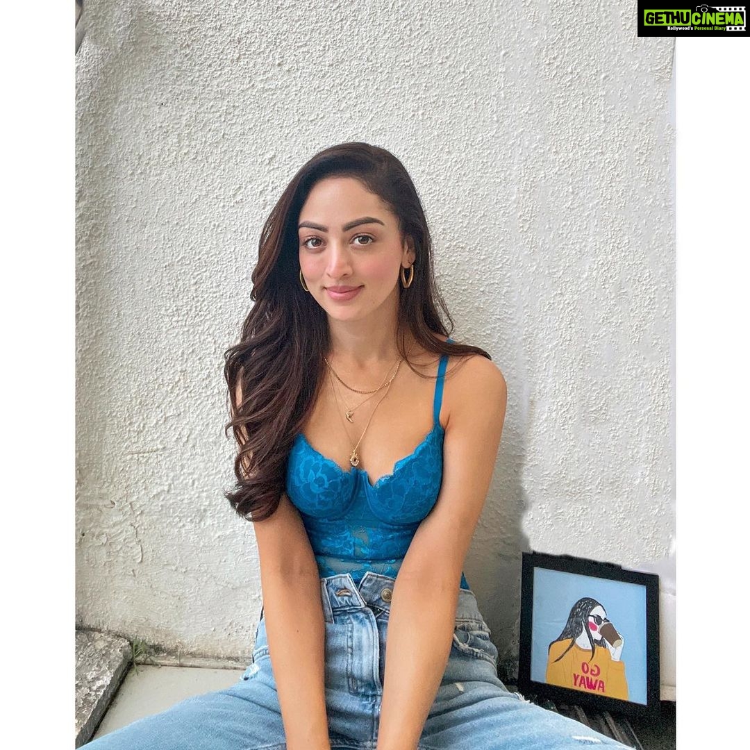 Sandeepa Dhar Instagram - I hope you always find a reason to smile 🦋