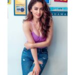 Sandeepa Dhar Instagram - Dear Monday, Thanks for having the word “Mon” in you . That’s French for “Mine”, Incase you weren’t aware. But it makes me think of you more as “My Day” & frankly that sounds like a much more promising start to the week. 🦄✌🏻😁