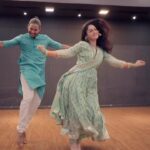 Sandeepa Dhar Instagram - Happy Independence Day !! 🇮🇳 Couldn’t think of a better way to wish everyone than through dance. The past few months have truly thrown light on the fact on how we take our freedom for granted. Henceforth, May we think of freedom, not as the right to do as we please, but as the opportunity to do what is right. #jaihind @melvinlouis +++++++++++++++++++++++++++ @gopivaiddesigns @6degree.store @shru_birla @aquamarine_jewellery