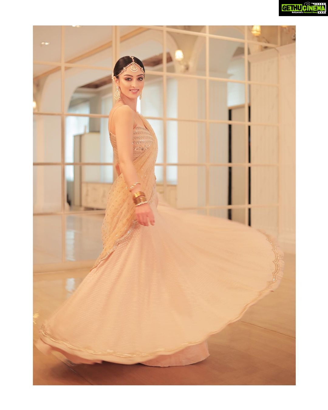Sandeepa Dhar Instagram - Sorry if I looked interested . I’m Not. ————————————————————————Outfit @izzumimehta Jewelry @aquamarine_jewellery Makeup : @shawnsmakeovers 📸 @krishnaperla