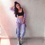 Sandeepa Dhar Instagram - I got that Sunshine in my pocket & got that good soul in my feet ! —————————————— @amorecoutureofficial @shru_birla @sneharodricks @chic_therapy_