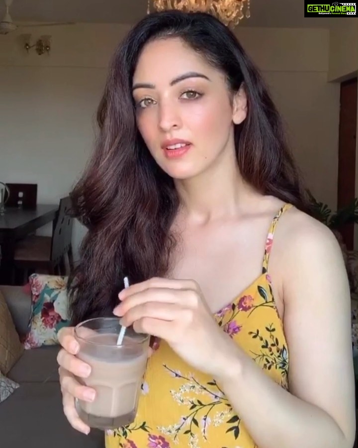 Sandeepa Dhar Instagram - Actual footage of when someone gives me a compliment ! π€¦π»ββοΈπ Tag someone who is like me π Brb gonna go watch New Girl for the 187653537383 time now ππ»ββοΈ #truestory #itsanaquariusthing #newgirl