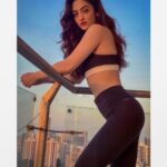 Sandeepa Dhar Instagram - #mondaymorning I wear black when I workout because it’s a funeral for my fat. 👻 #thiswastakenbeforeidied Exercise in the morning before ur brain figures out what you’re doing 🤘🏻#lazypersonsguidetowellbeing