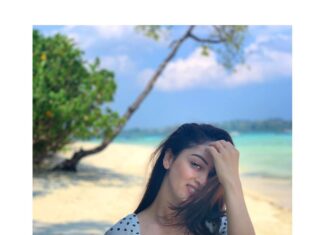 Sandeepa Dhar Instagram - I followed my heart, & it led me to the Beach 🏖🐠🏄🏻‍♀️ 📸 zenny aka @zena.kotwal Havelock Island