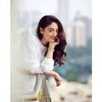 Sandeepa Dhar Instagram - We all have pain hidden beneath our smiles. Be gentle with the hearts of others. ❤️ ________________________________ 📸 @kewalchholak
